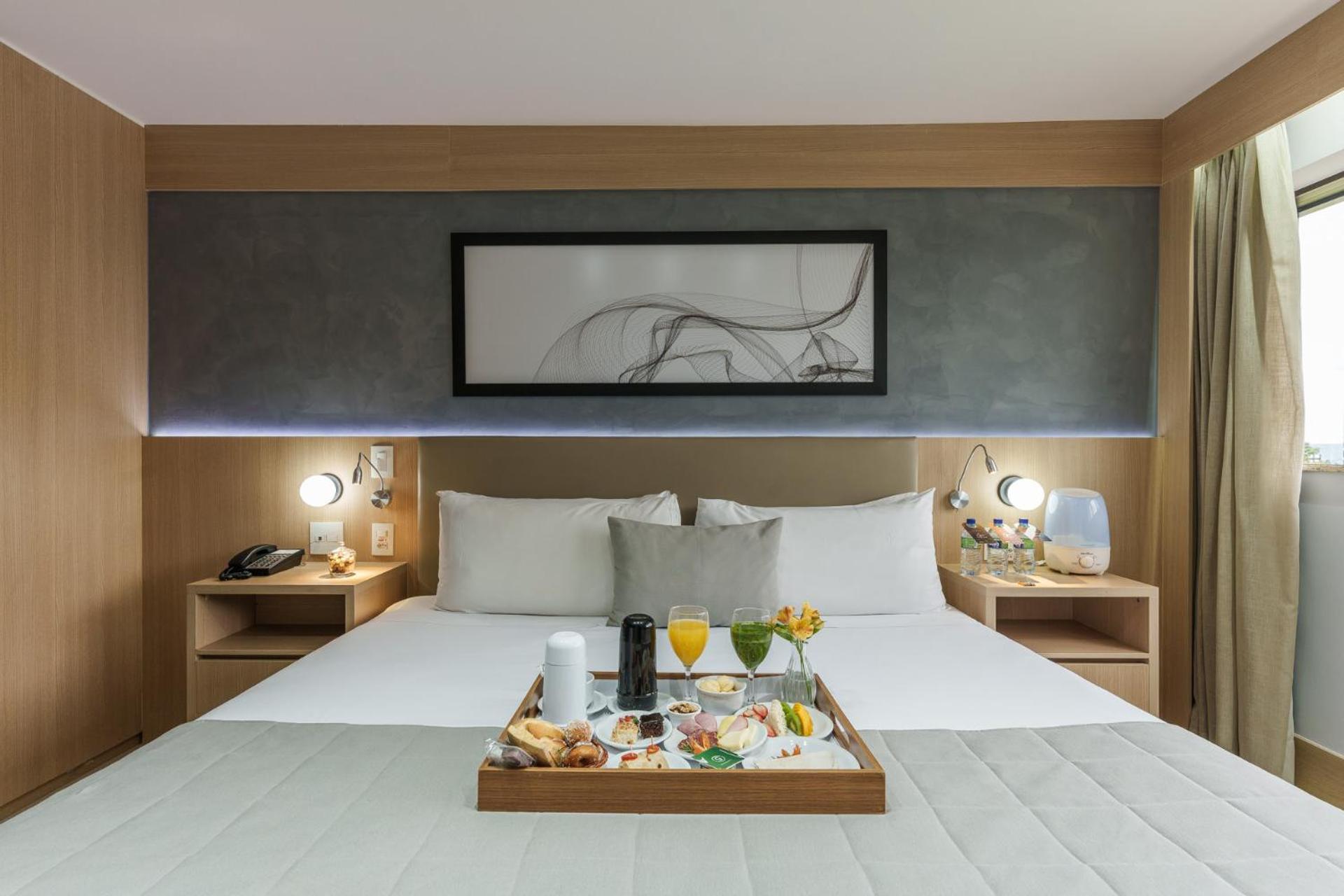Cullinan Hplus Premium Brasília Rom bilde