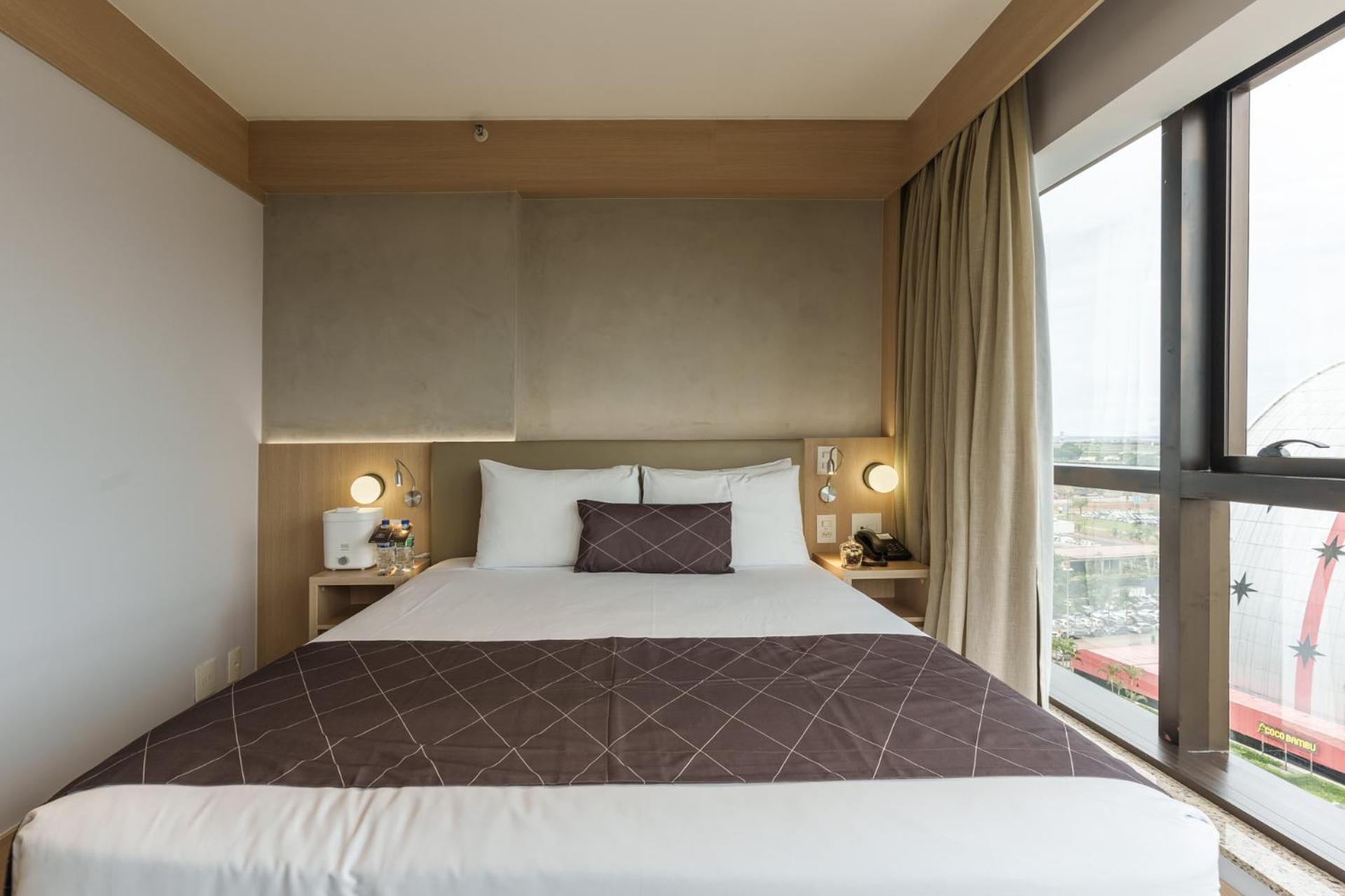 Cullinan Hplus Premium Brasília Rom bilde